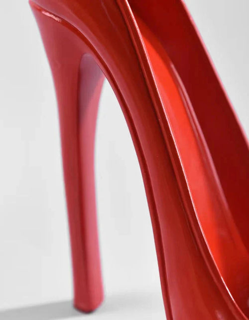 Load image into Gallery viewer, High Heel Shoe Wine Bottle Holder
